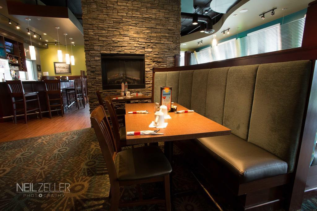 Days Inn & Suites By Wyndham Edmonton Airport Leduc Luaran gambar