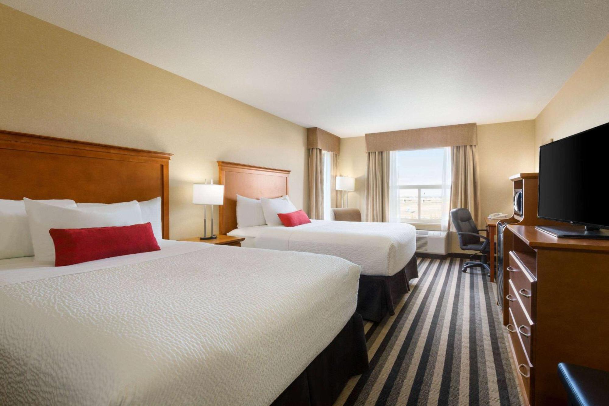 Days Inn & Suites By Wyndham Edmonton Airport Leduc Luaran gambar