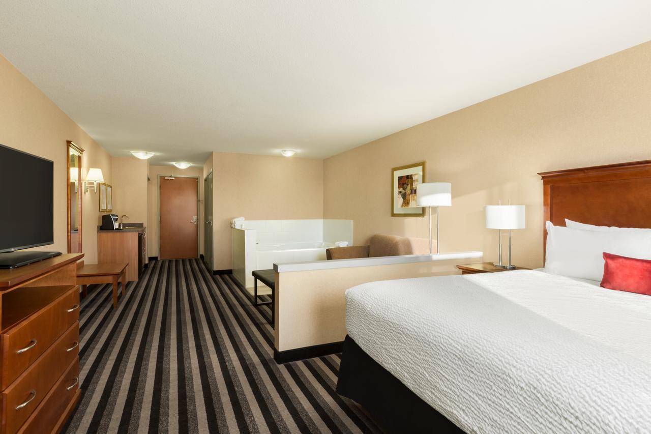 Days Inn & Suites By Wyndham Edmonton Airport Leduc Luaran gambar